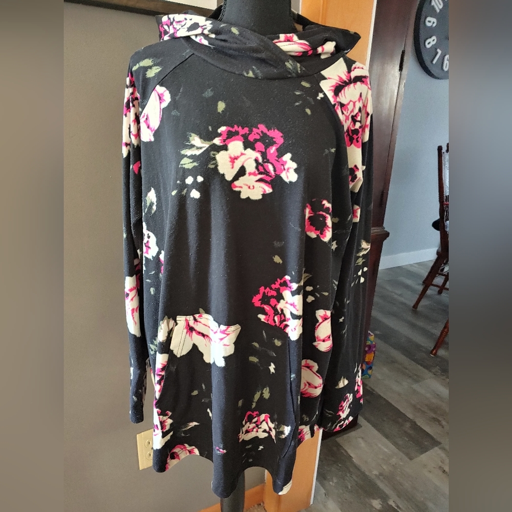 LulaRoe Amber hoodie